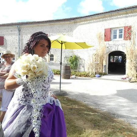 Domaine Des Tonneaux 3*